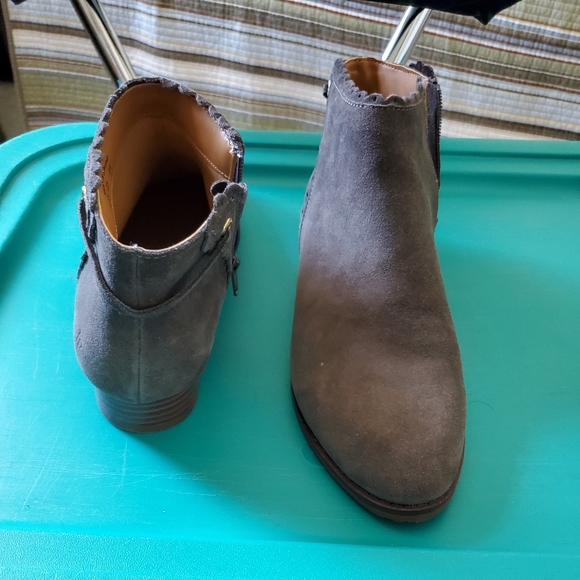 Booties - Picture 3 of 4